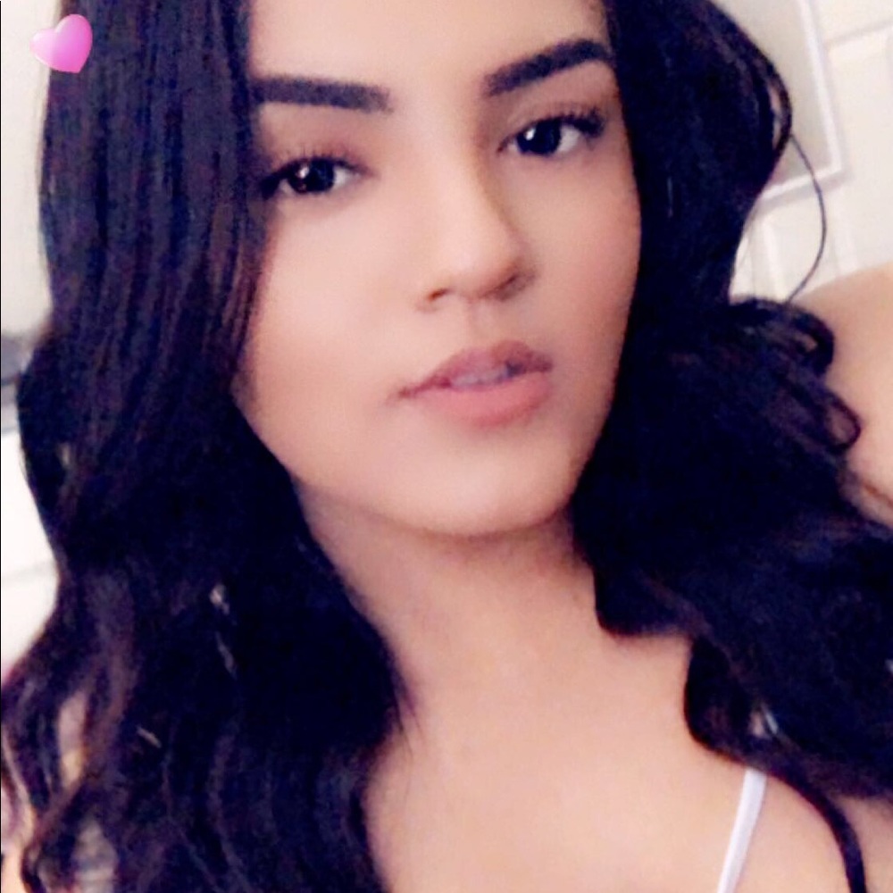 Meet your Posher, Evelyn